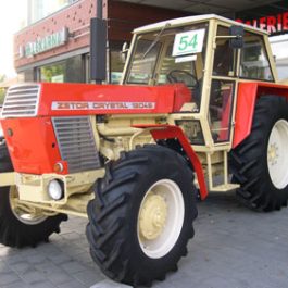 Traktor jako umělecké dílo Zetor Crystal