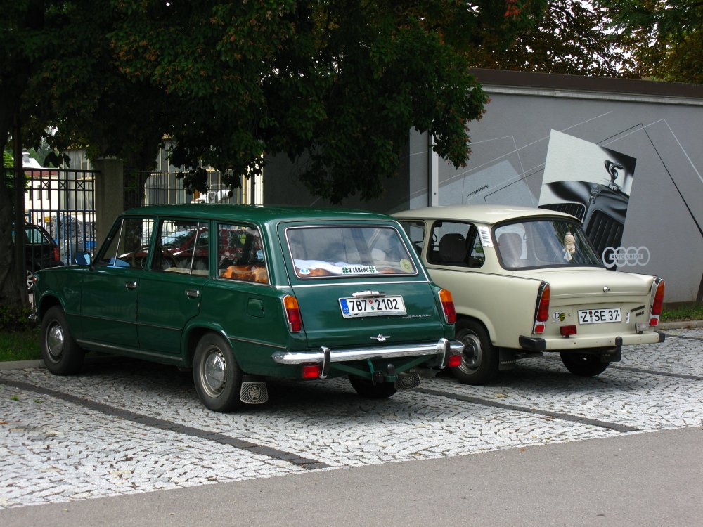 Na parkovišti u muzea Augusta Horcha ve Zwickau